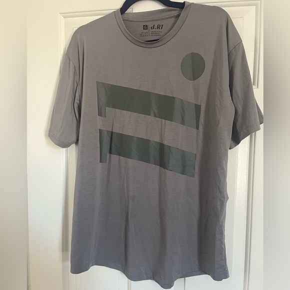 SOFF ELEVEN GRAPHIC TEE IN Gray/Black Size 6/L - Picture 1 of 3